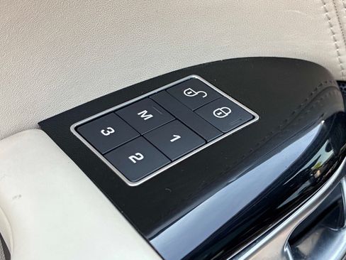 Used 2016 Land Rover Range Rover Autobiography AWD/4WD image 25