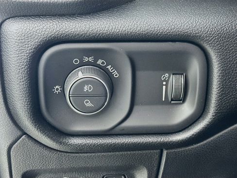 Used 2022 RAM 1500 Big Horn image 10