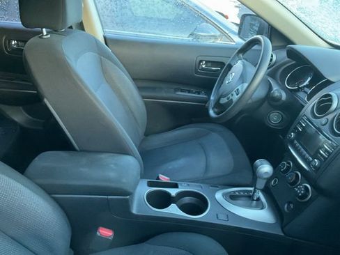 Used 2013 Nissan Rogue S w/ Special Edition Pkg image 3