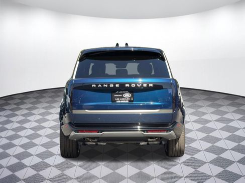 New 2026 Land Rover Range Rover Long Wheelbase SE AWD/4WD image 18