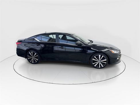 Used 2019 Nissan Altima 2.5 SR image 9
