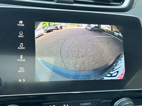 Used 2021 Honda CR-V Touring image 27