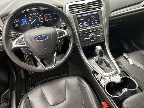 Used 2016 Ford Fusion Titanium FWD image 13