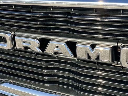 Used 2019 RAM 2500 Big Horn image 29