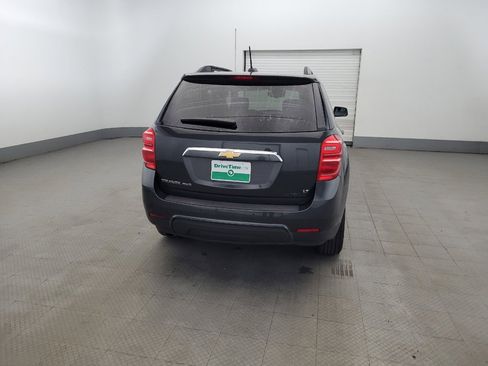 Used 2017 Chevrolet Equinox LT w/ Convenience Package AWD/4WD image 7