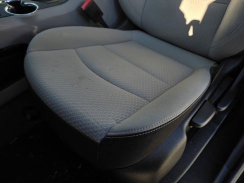 Used 2024 GMC Terrain SLE image 24