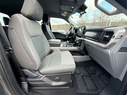 Used 2023 Ford F150 Lightning XLT image 25