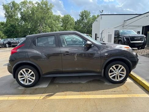 Used 2013 Nissan Juke S FWD image 5