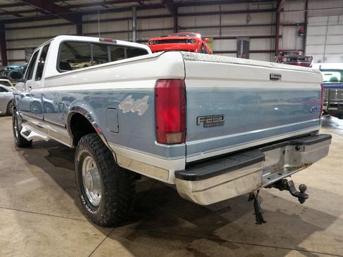 Used 1997 Ford F250 4x4 SuperCab Heavy Duty image 6
