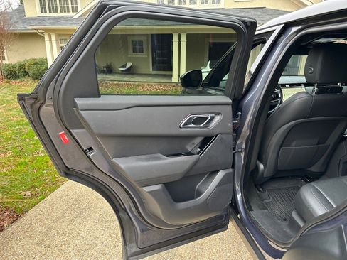 Used 2024 Land Rover Range Rover Velar Dynamic SE image 16