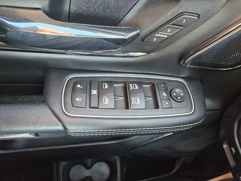 Used 2023 RAM 1500 Limited AWD/4WD image 23