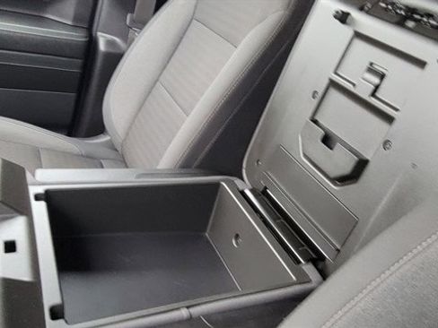 Used 2024 Chevrolet Silverado 3500 LT image 42