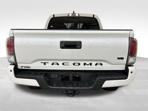 Used 2021 Toyota Tacoma TRD Sport w/ TRD Premium Sport Package image 4