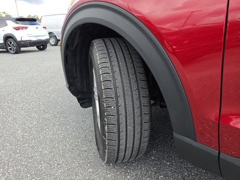 Used 2024 Ford Explorer XLT RWD image 41