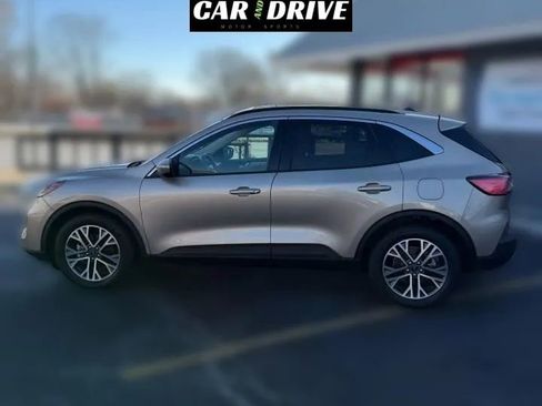 Used 2020 Ford Escape SEL FWD image 7