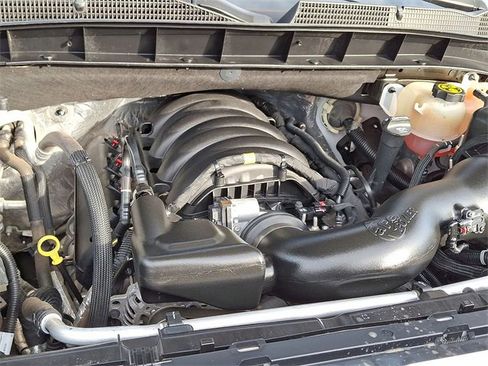 Used 2022 GMC Sierra 1500 Elevation w/ LPO, Elevation Black Package image 28