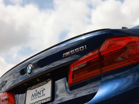 Used 2018 BMW M550i xDrive AWD/4WD image 63