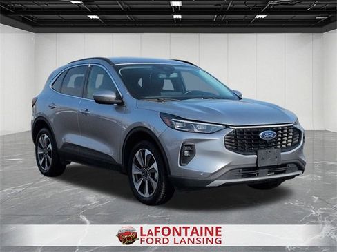 Used 2024 Ford Escape Platinum image 7