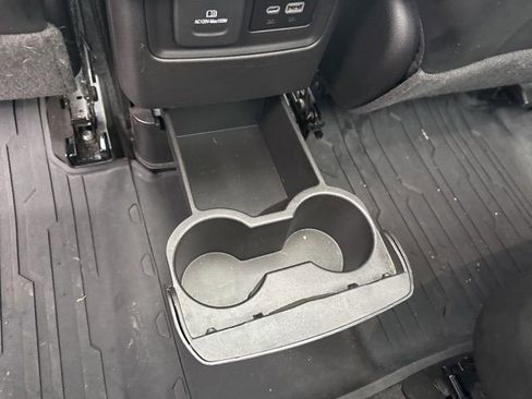 Certified 2021 GMC Acadia SLT w/ Technology Package image 15