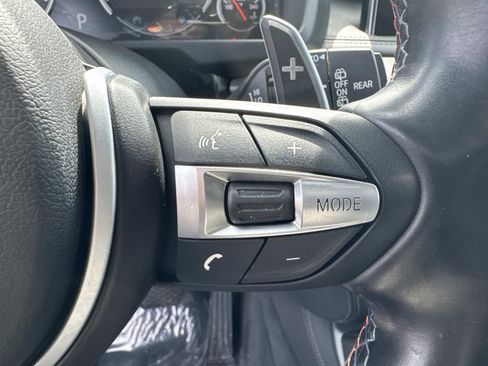 Used 2018 BMW X5 M image 30