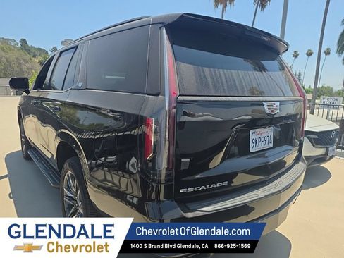 Used 2024 Cadillac Escalade Sport RWD image 3