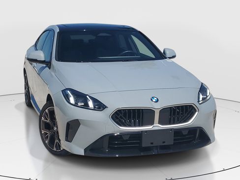 Used 2025 BMW 228i xDrive AWD/4WD image 2
