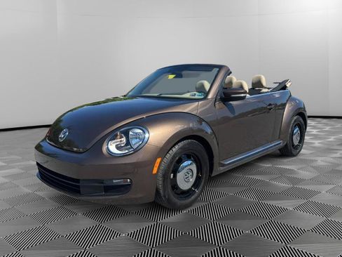 Used 2013 Volkswagen Beetle 2.5 FWD image 1
