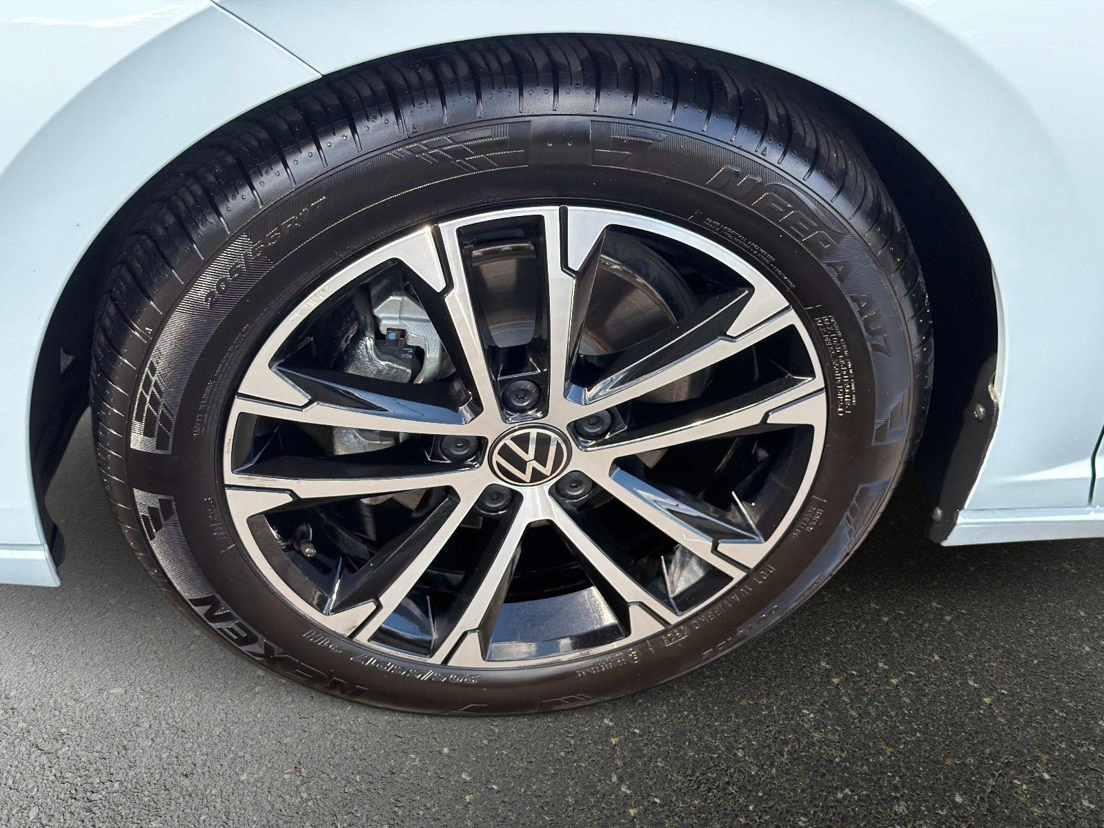 Used 2026 Volkswagen Jetta Sport FWD image 10