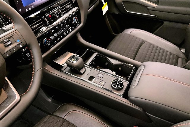 New 2026 Nissan Pathfinder Rock Creek w/ Rock Creek Premium Package AWD/4WD image 9