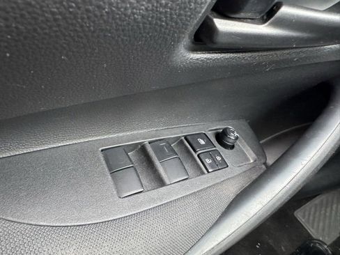 Certified 2022 Toyota Corolla LE image 31