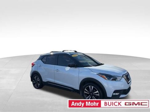 Used 2019 Nissan Kicks SR w/ SR Premium Package image 1