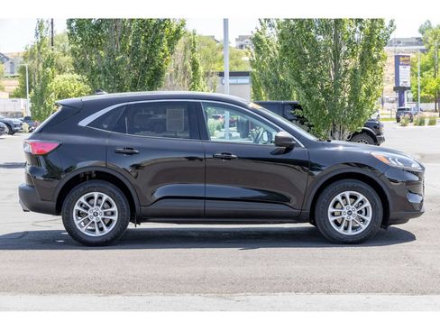 Used 2022 Ford Escape SE w/ Convenience Package AWD/4WD image 2