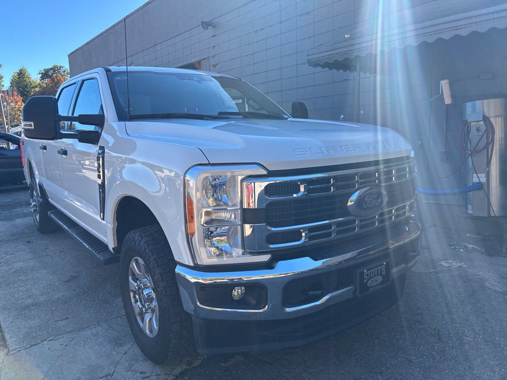 Used 2023 Ford F350 XLT AWD/4WD image 1
