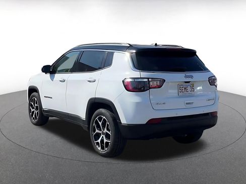 Used 2025 Jeep Compass Limited AWD/4WD image 10