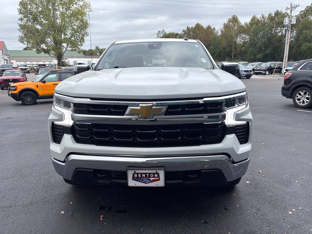 Used 2025 Chevrolet Silverado 1500 LT AWD/4WD image 6