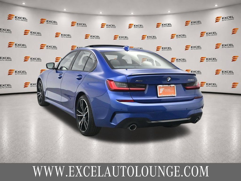 Used 2020 BMW 330i xDrive Sedan w/ M Sport Package AWD/4WD image 3