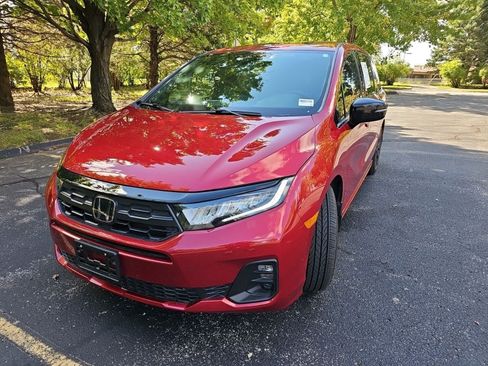 Used 2026 Honda Odyssey Sport-L image 2