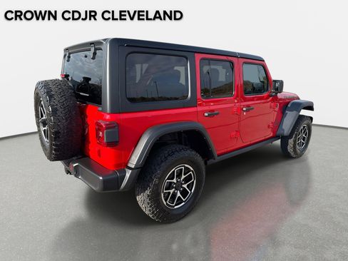 Used 2024 Jeep Wrangler Unlimited Rubicon image 4