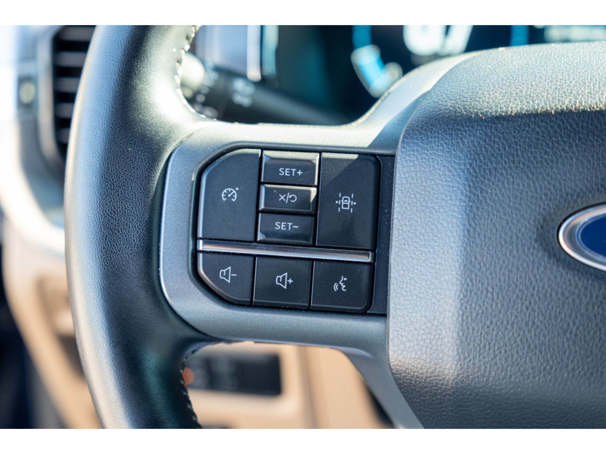 Used 2022 Ford F150 Lariat AWD/4WD image 18