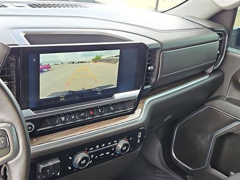 Used 2025 Chevrolet Silverado 2500 LT AWD/4WD image 16