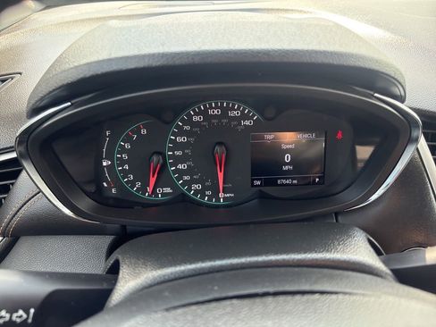 Used 2018 Chevrolet Trax LT w/ LT Convenience Package image 31