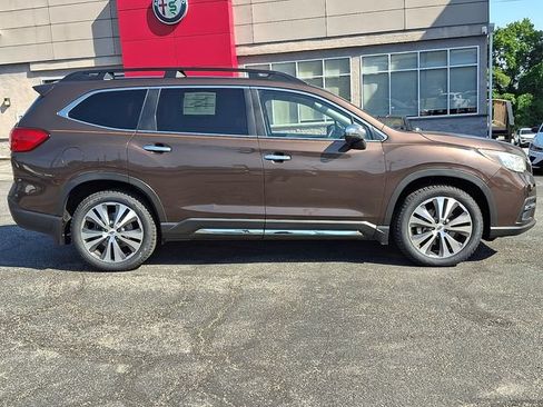Used 2019 Subaru Ascent Touring AWD/4WD image 7