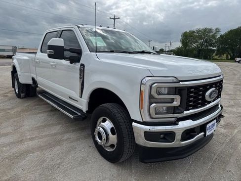 Used 2023 Ford F350 Lariat w/ FX4 Off-Road Package AWD/4WD image 8