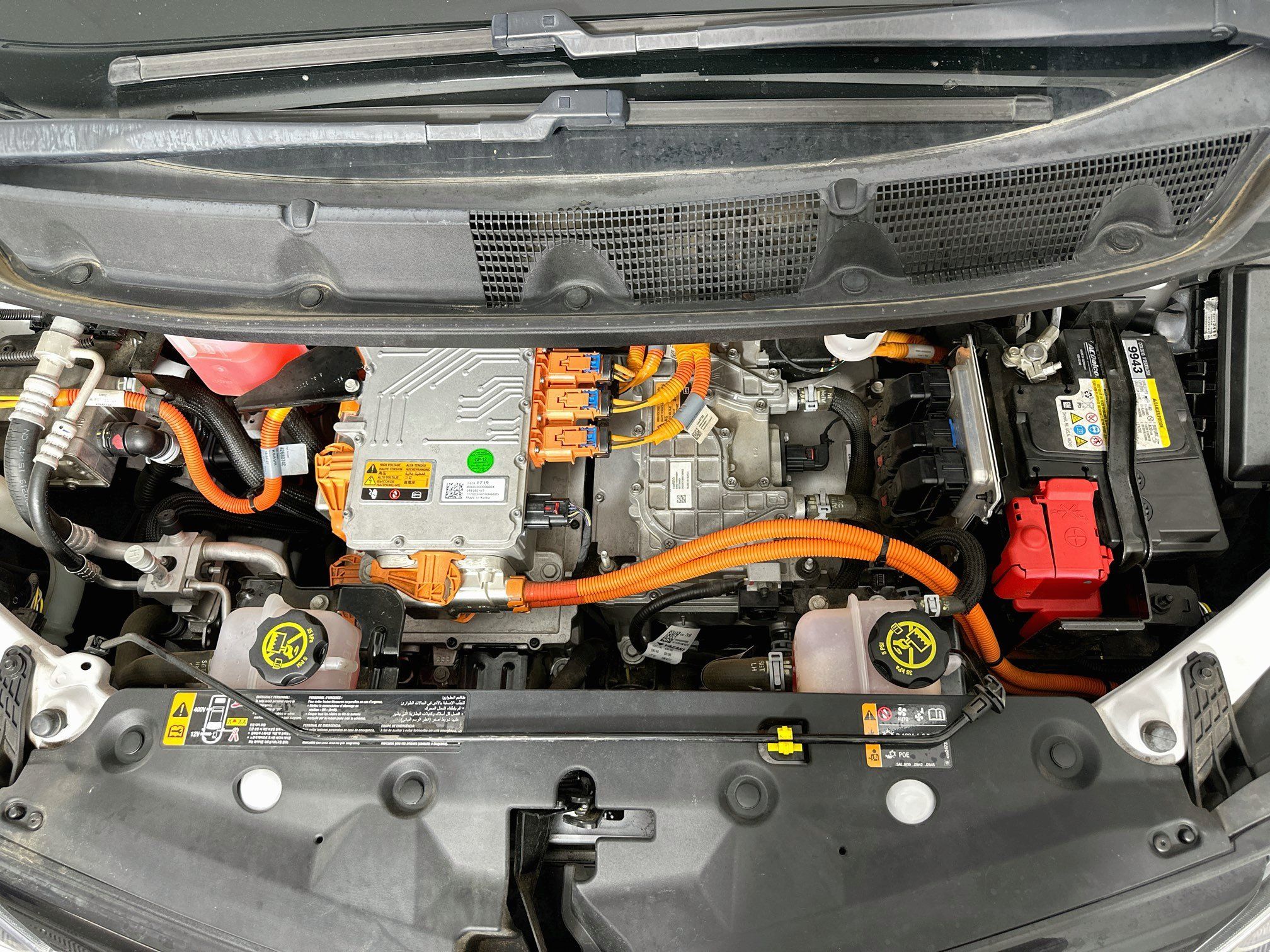 Used 2020 Chevrolet Bolt LT FWD image 30
