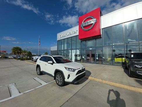 Used 2019 Toyota RAV4 Limited w/ Cold Weather Package AWD/4WD image 1