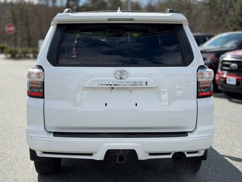 Used 2023 Toyota 4Runner TRD Sport AWD/4WD image 4