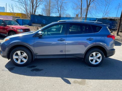 Used 2013 Toyota RAV4 XLE image 3