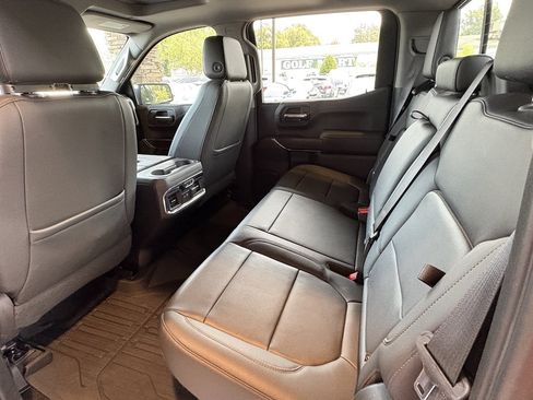 Used 2019 GMC Sierra 1500 SLT w/ SLT Premium Package AWD/4WD image 27