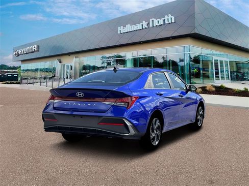 New 2026 Hyundai Elantra Sport image 7
