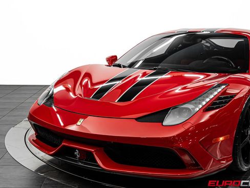 Used 2015 Ferrari 458 Speciale Coupe RWD image 15